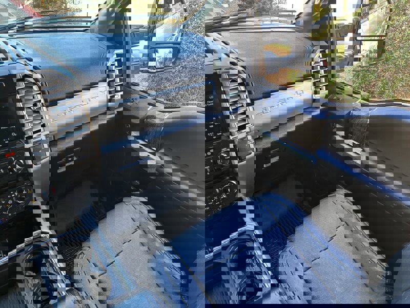 Used 2017 Ford F350 Lariat image 33