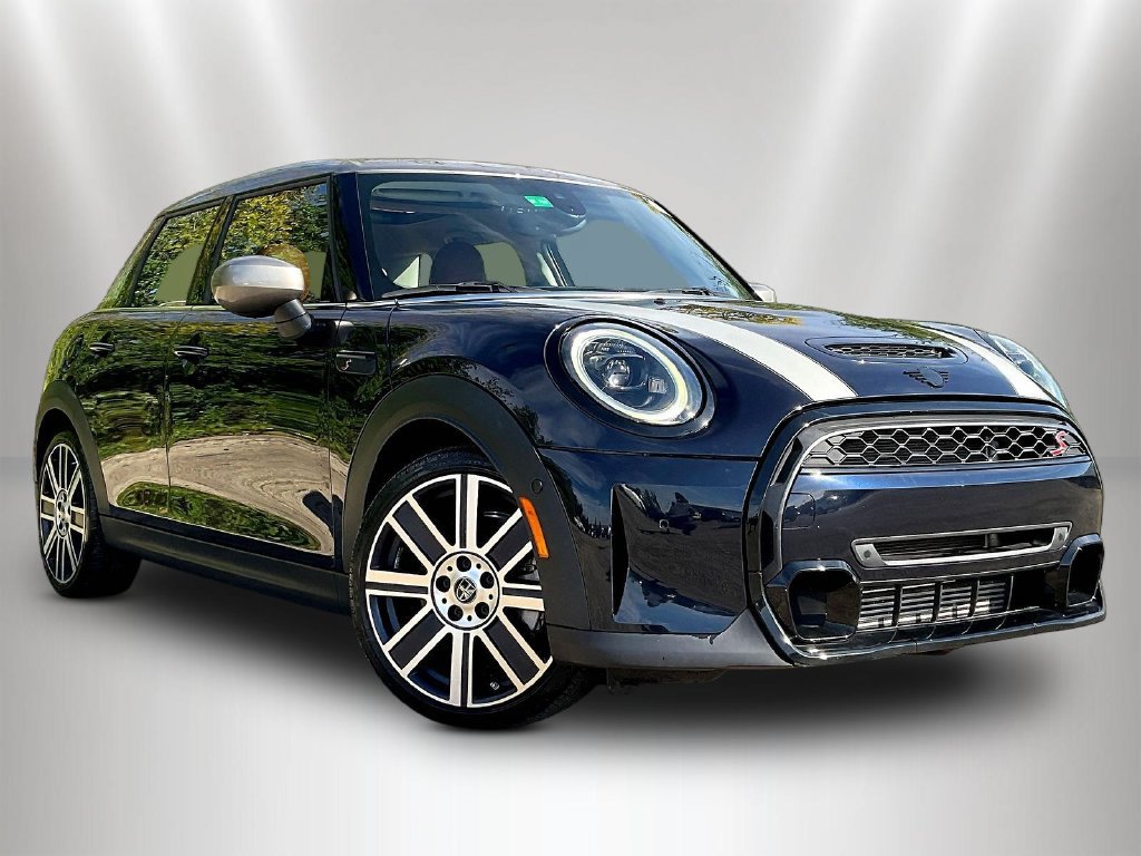Used 2023 MINI Cooper S FWD image 3