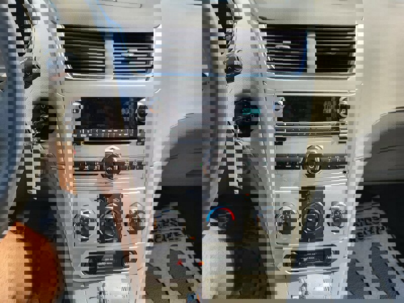 Used 2009 Chevrolet Malibu LT image 18