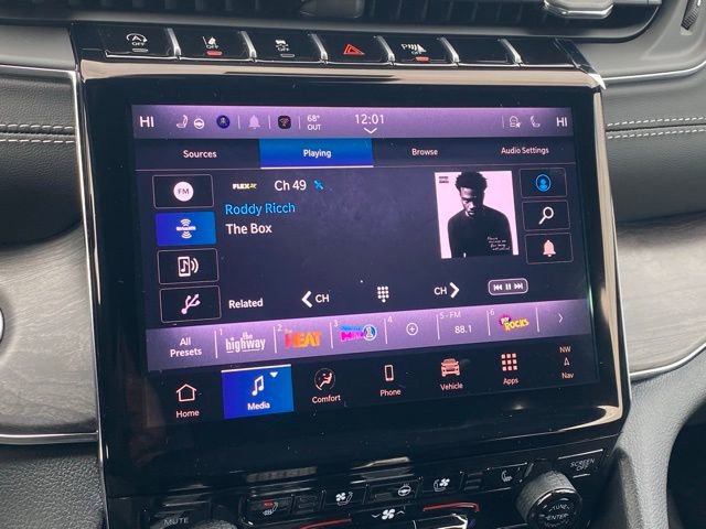 New 2025 Jeep Grand Cherokee Overland w/ Adv Protech Group III image 22