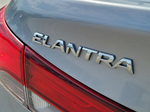Used 2016 Hyundai Elantra Value Edition FWD image 5