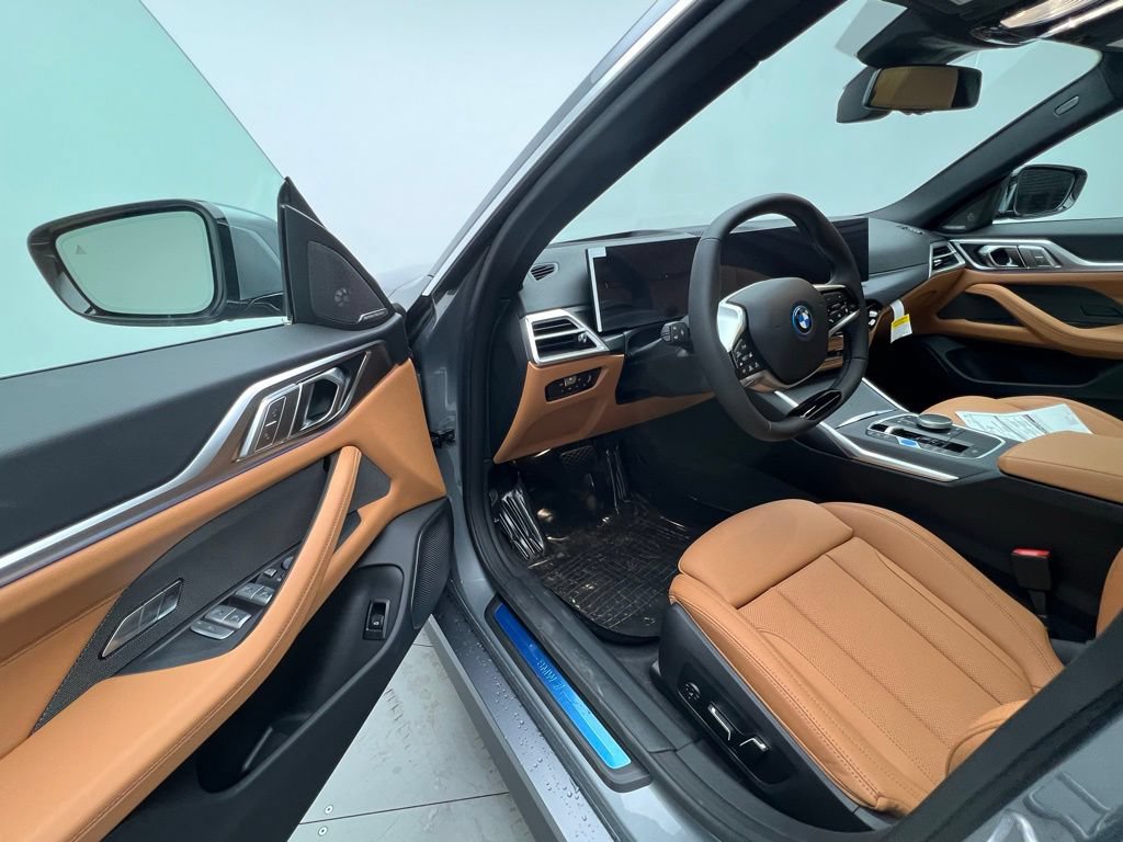 Used 2026 BMW i4 eDrive40 w/ Premium Package RWD image 22
