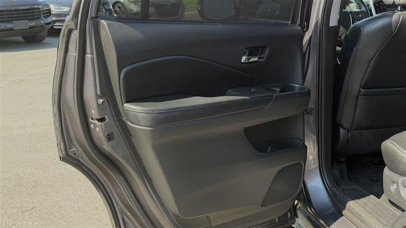 Used 2017 Honda Pilot Touring image 43