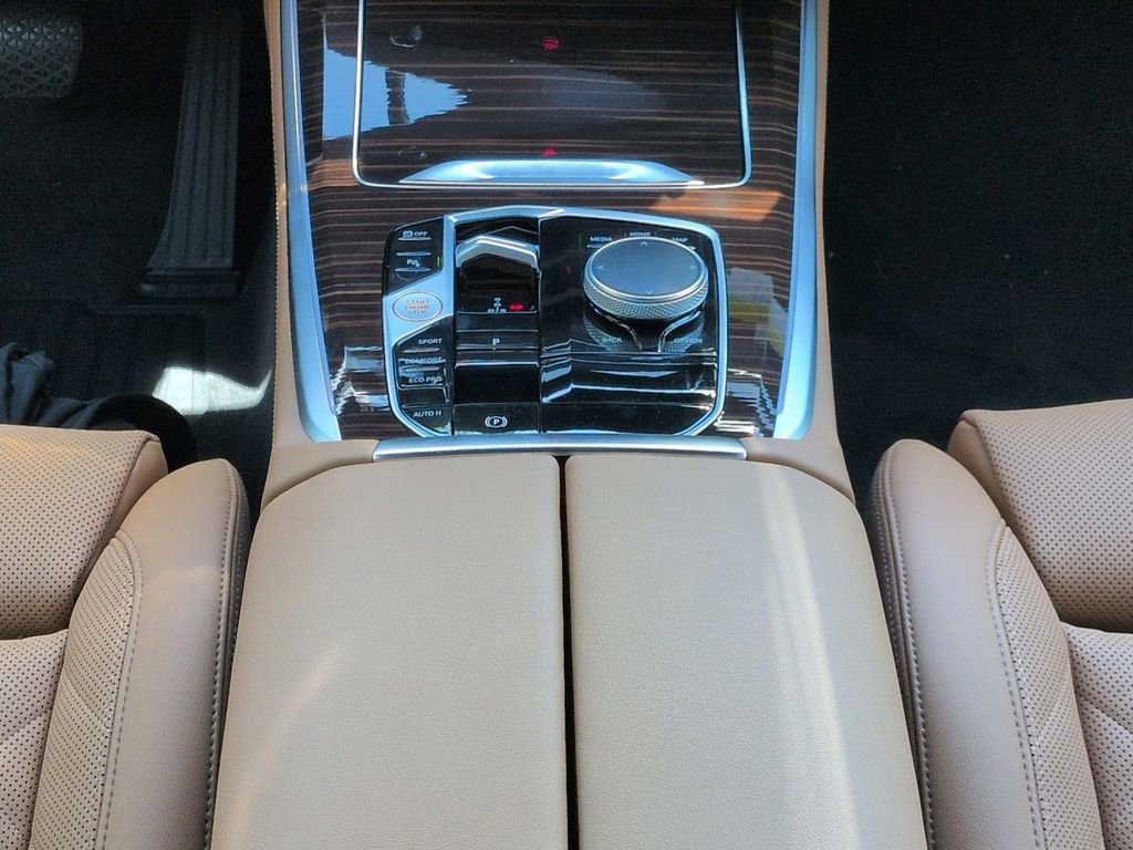 New 2026 BMW X5 sDrive40i w/ Climate Comfort Package RWD image 19
