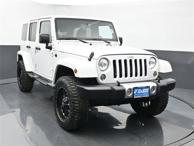 Used 2014 Jeep Wrangler Unlimited Sahara w/ Connectivity Group image 7