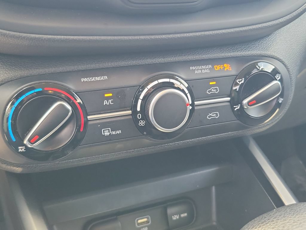 Used 2024 Kia Soul LX w/ Option Group 015 FWD image 23
