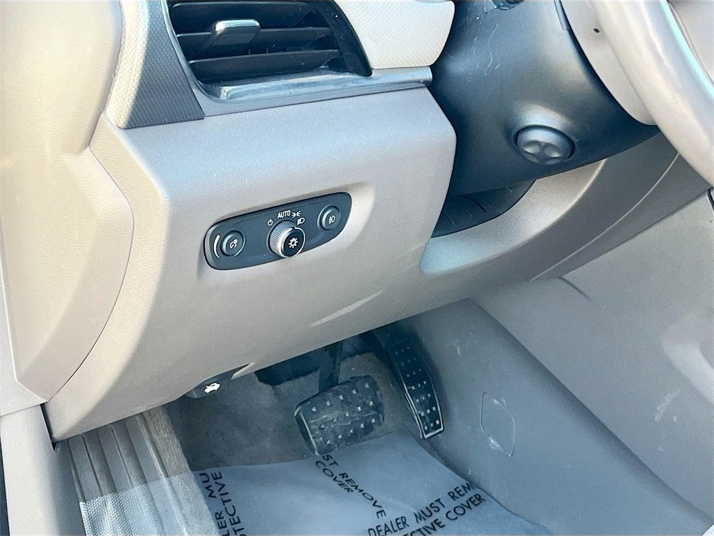 Used 2020 Chevrolet Traverse Premier image 10