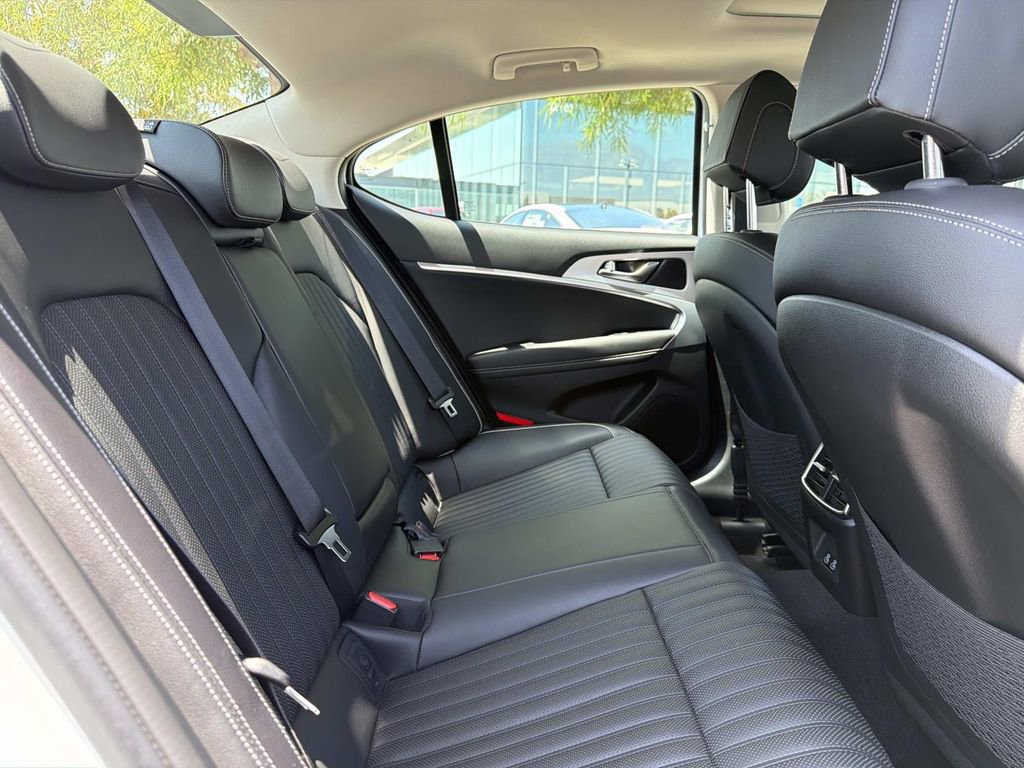 Used 2026 Genesis G70 2.5T Prestige RWD image 21