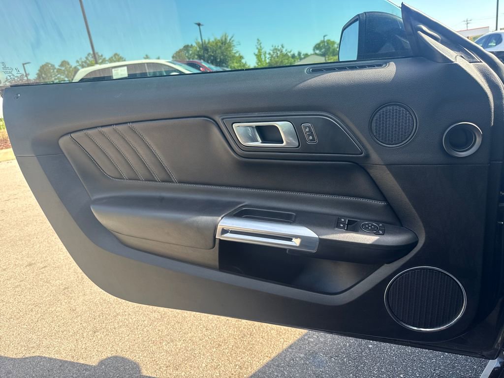Used 2022 Ford Mustang GT Premium RWD image 11