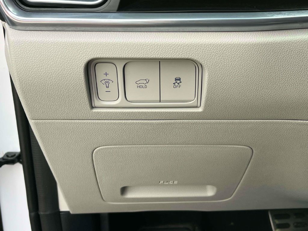 Used 2026 Kia Sorento SX FWD image 19