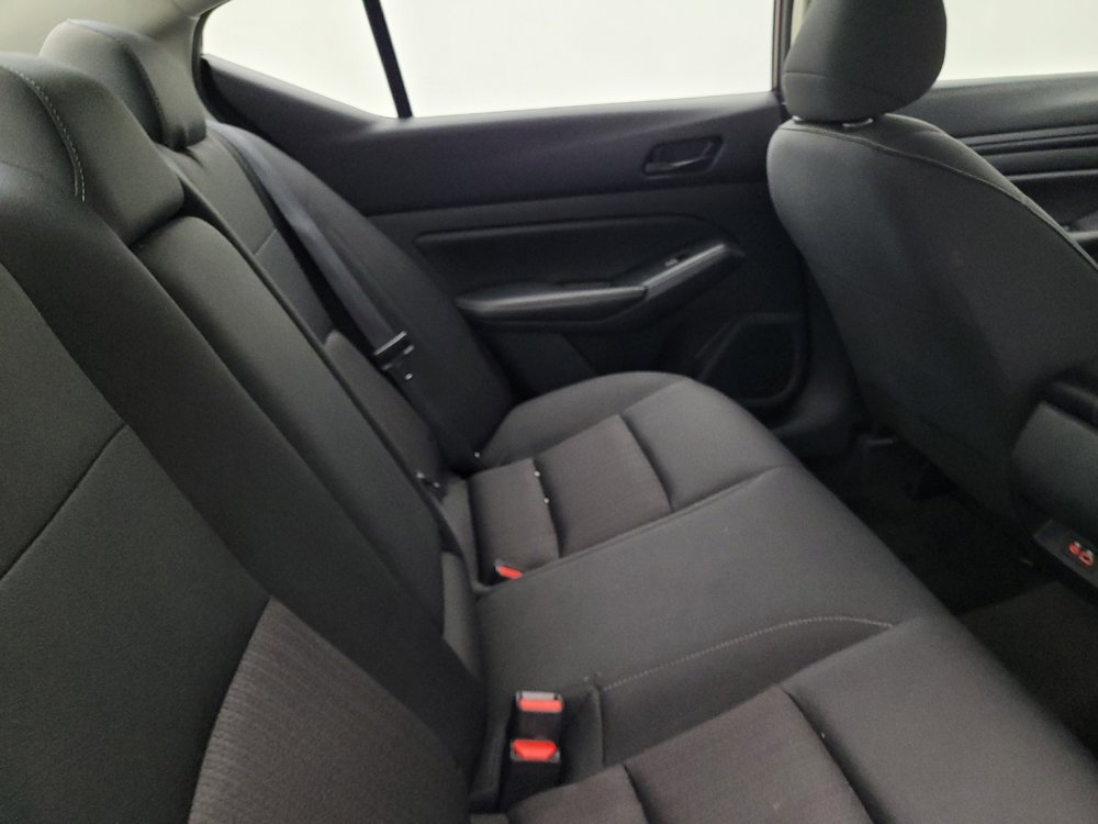 Used 2024 Nissan Altima 2.5 SV image 19