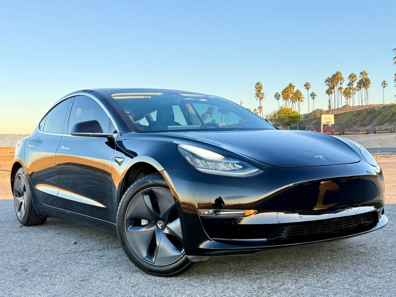 Used 2018 Tesla Model 3 Long Range RWD image 6