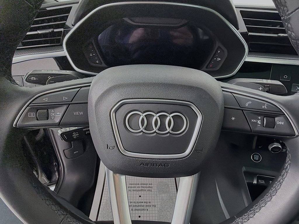 Used 2023 Audi Q3 2.0T Premium Plus w/ Premium Plus Package image 11
