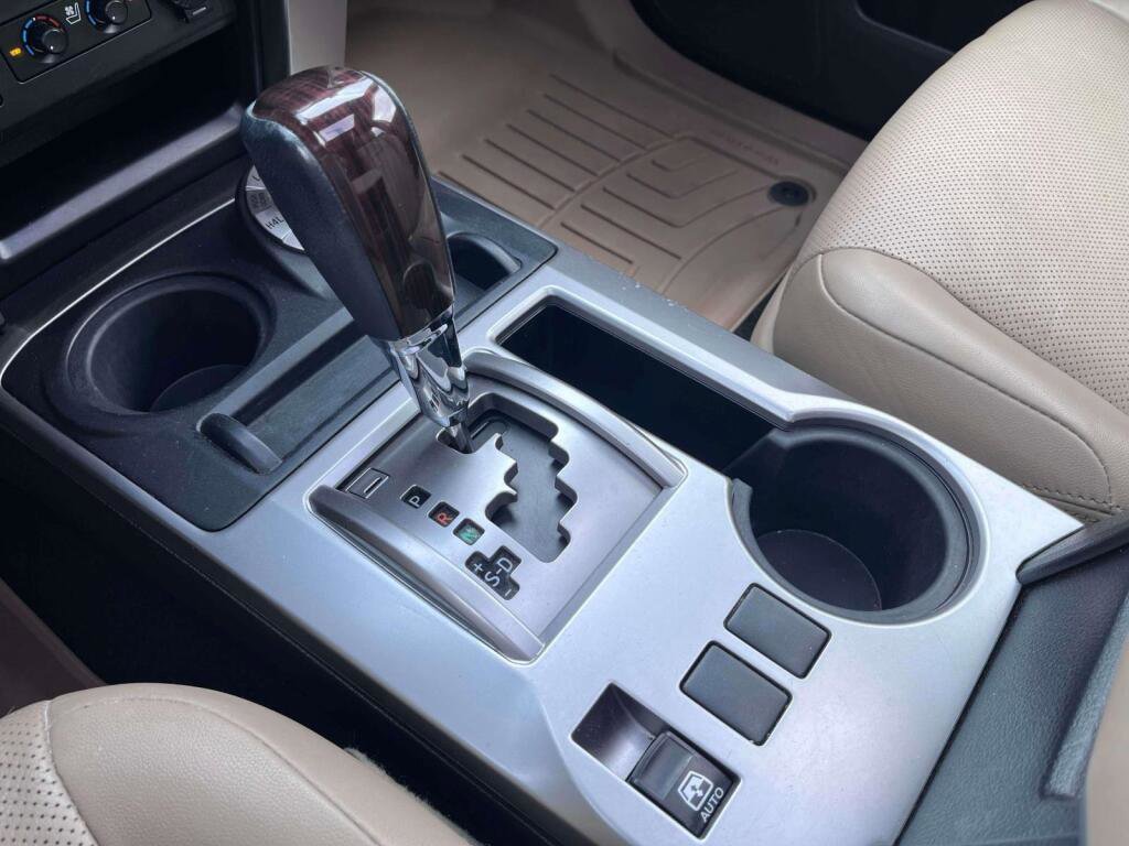 Used 2016 Toyota 4Runner Limited AWD/4WD image 32