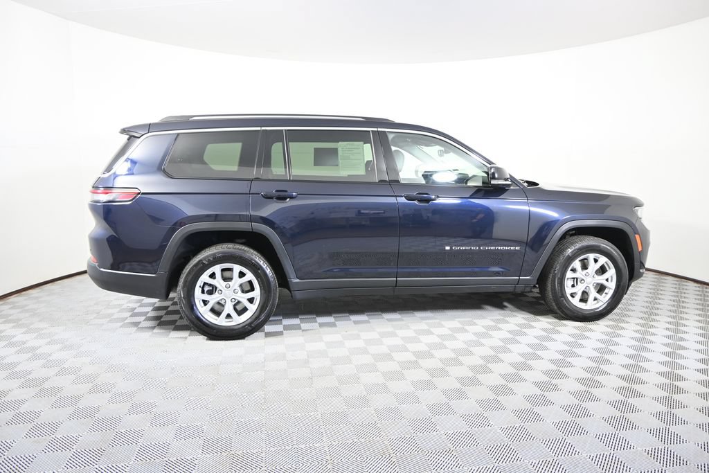 Used 2023 Jeep Grand Cherokee L Limited w/ Luxury Tech Group II AWD/4WD image 7