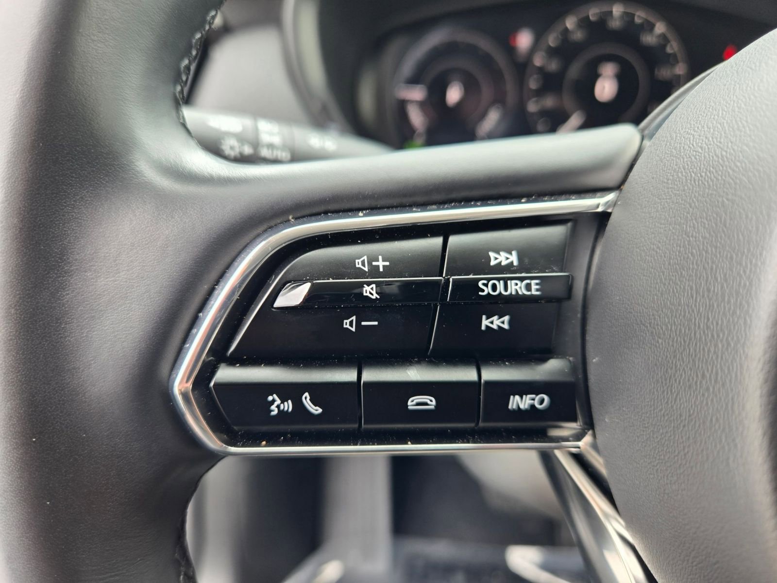 Used 2025 MAZDA CX-90 Plug-In Hybrid w/Premium Sport AWD/4WD image 12