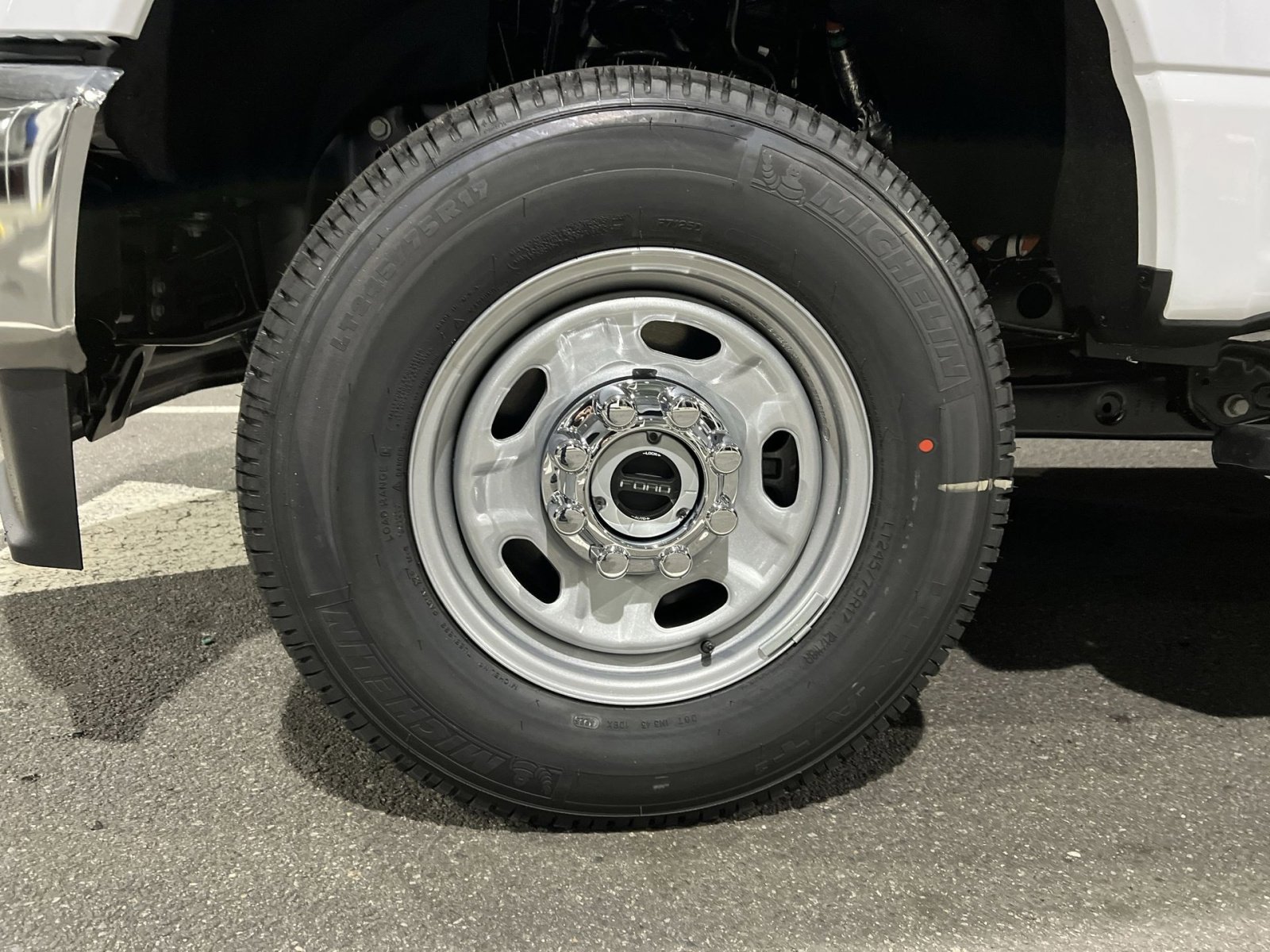 New 2026 Ford F250 XL w/ XL Chrome Package image 12