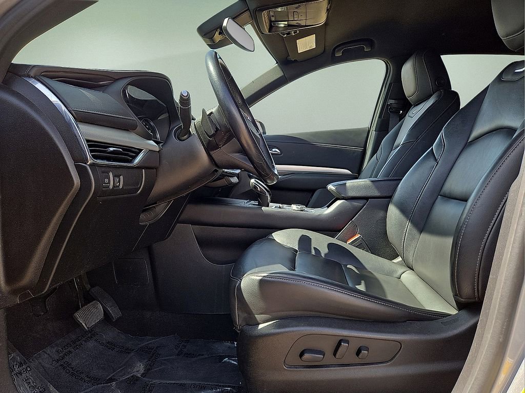 Used 2023 Cadillac XT4 Premium Luxury FWD image 24