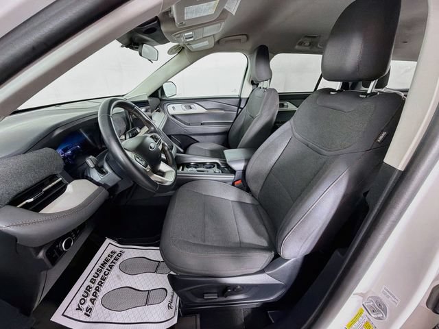 Used 2025 Ford Explorer Active AWD/4WD image 21