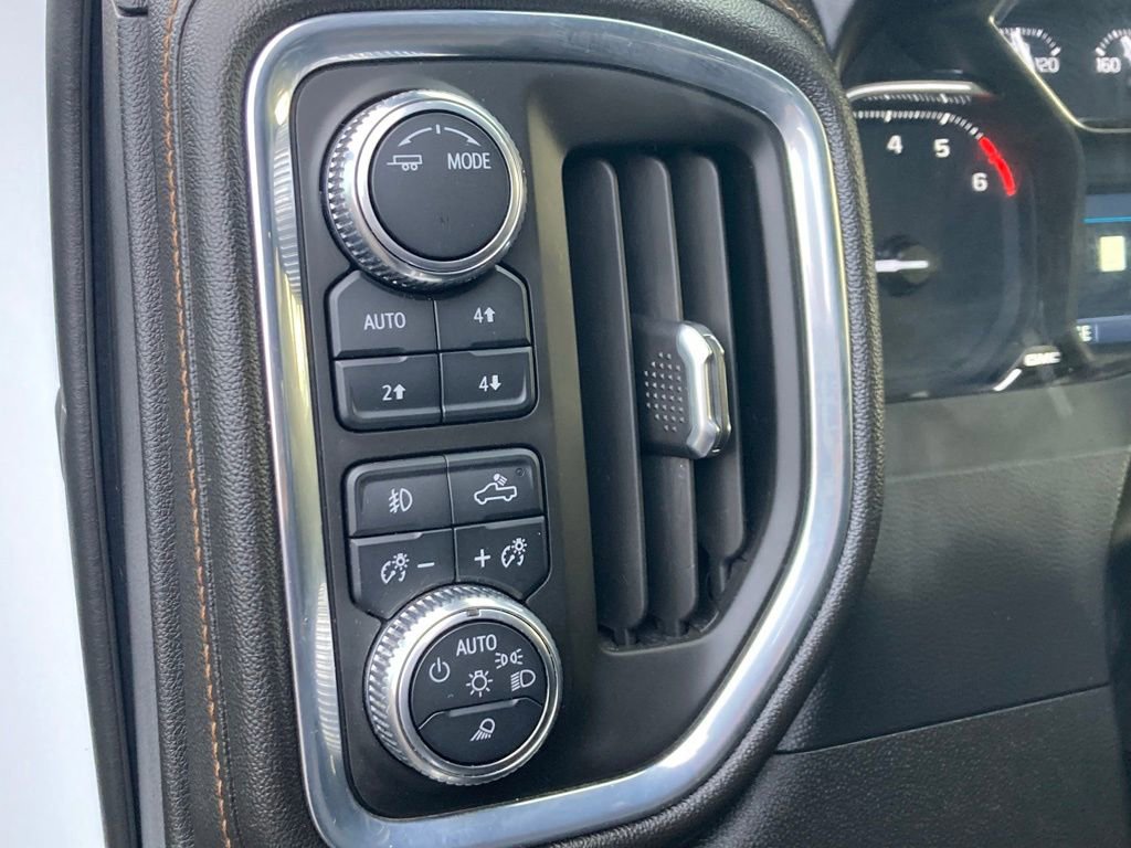 Used 2021 GMC Sierra 2500 AT4 w/ AT4 Preferred Package image 18