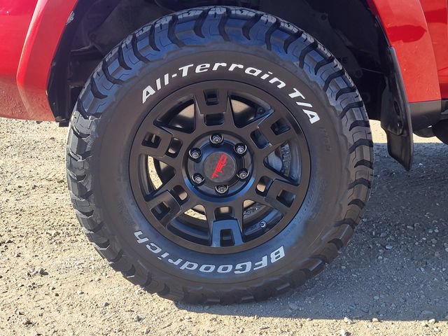 Used 2020 Toyota 4Runner TRD Off-Road Premium AWD/4WD image 10