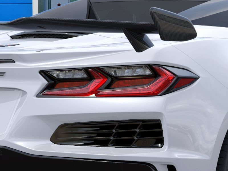 New 2027 Chevrolet Corvette Z06 w/ Stealth Interior Trim Package RWD image 11