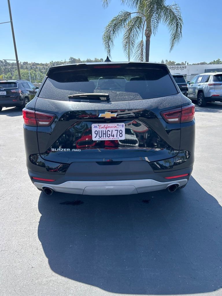 Used 2025 Chevrolet Blazer LT image 9