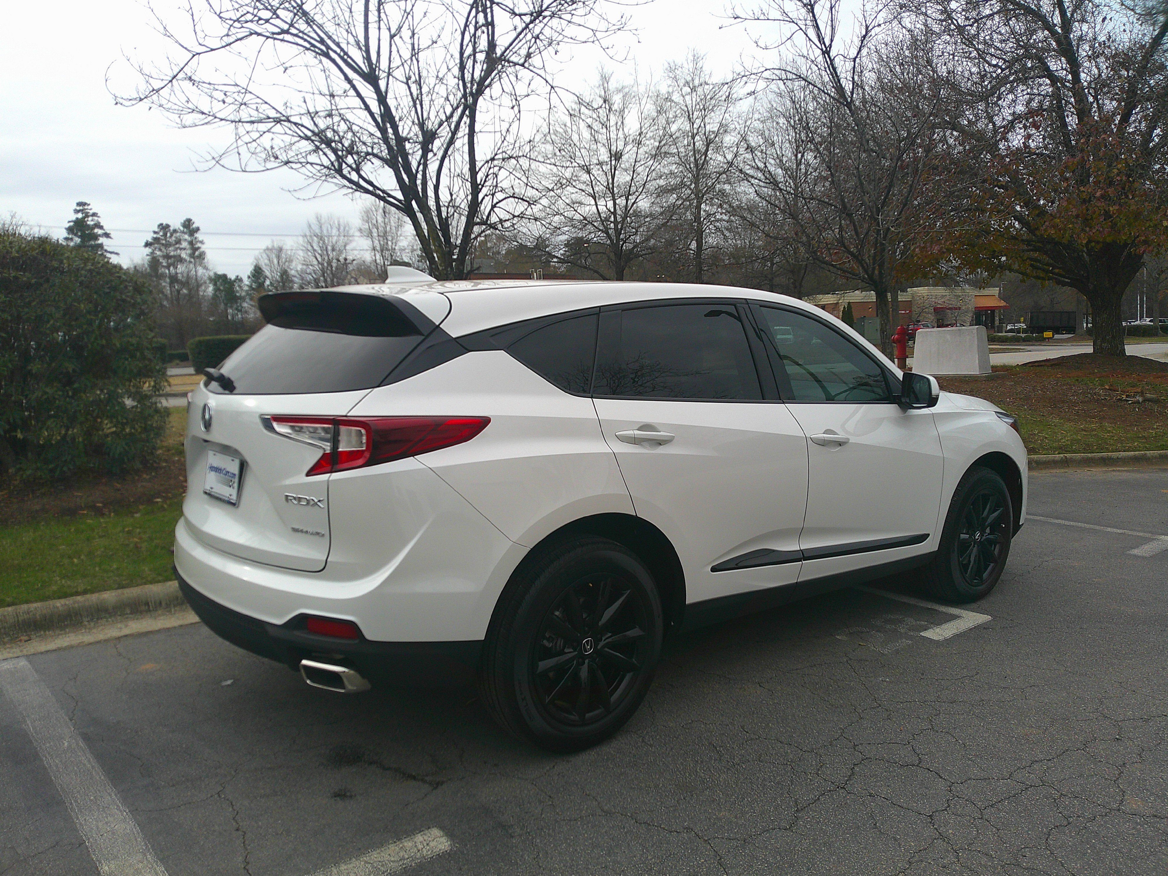 Used 2025 Acura RDX SH-AWD image 13