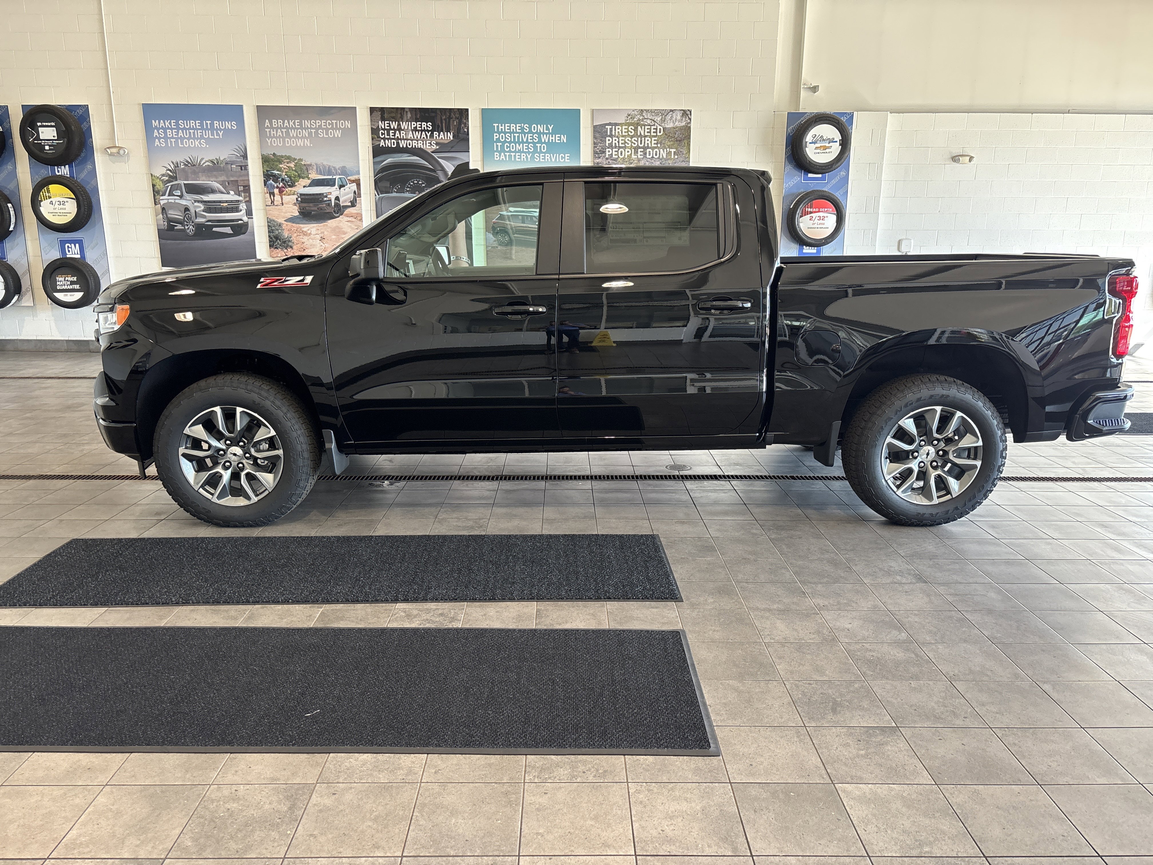 New 2026 Chevrolet Silverado 1500 RST image 8