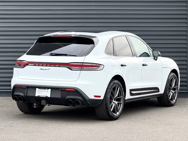 Certified 2025 Porsche Macan Turbo image 7