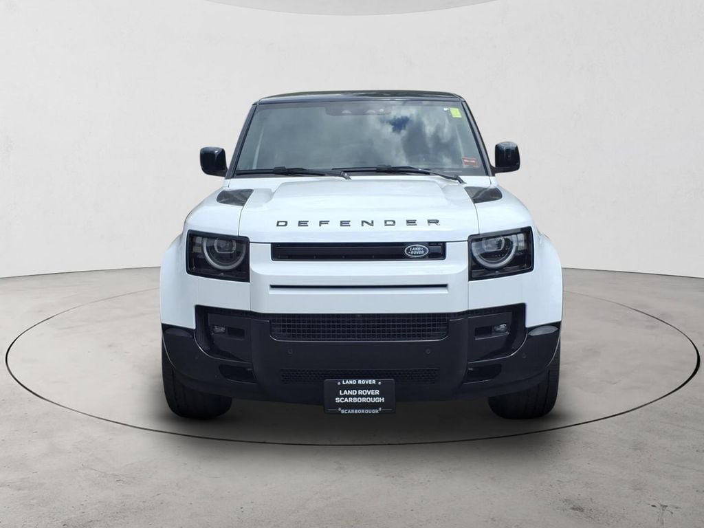 New 2026 Land Rover Defender 90 V8 AWD/4WD image 2