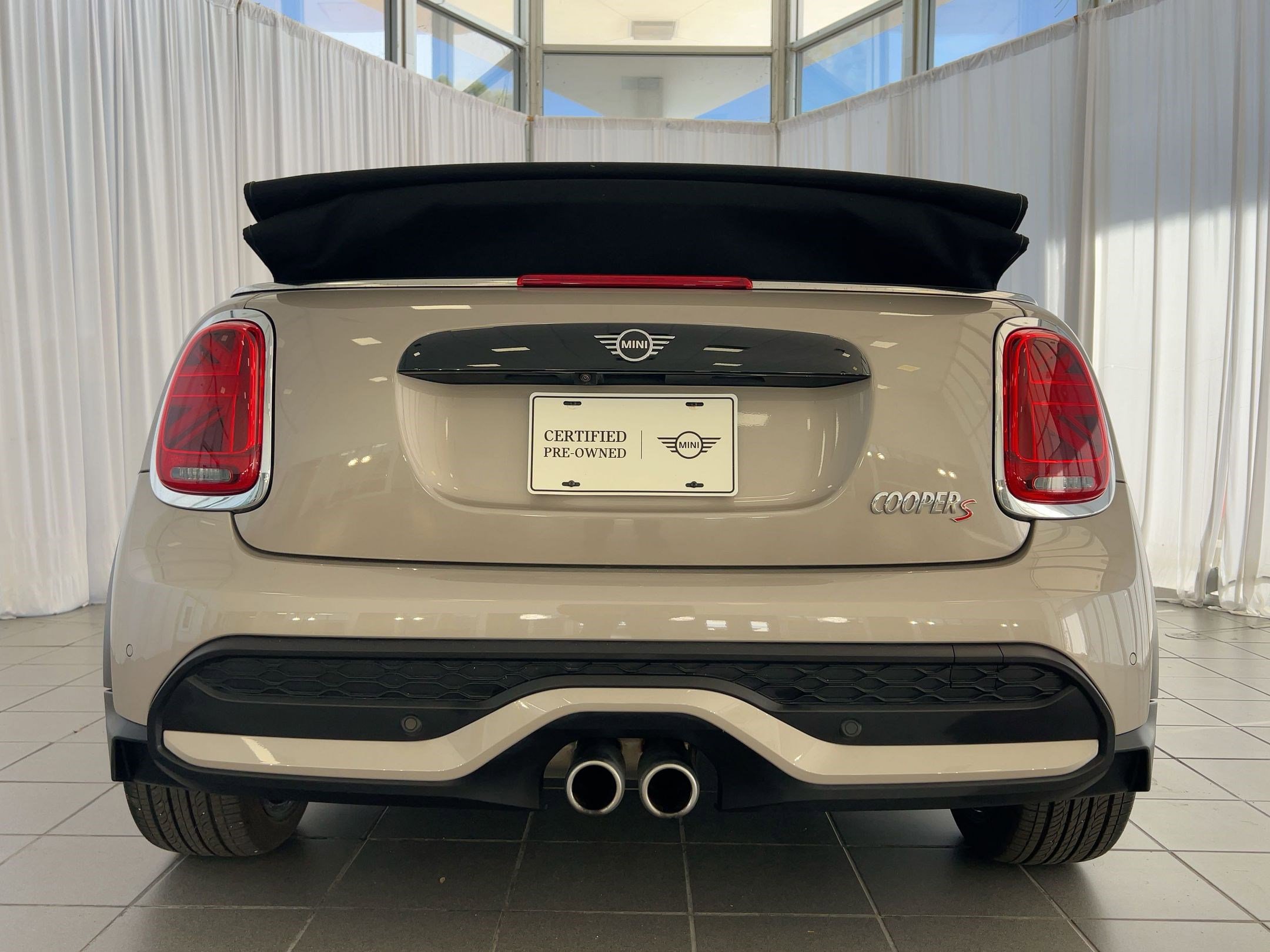 Certified 2023 MINI Cooper S w/ Signature Upholstery Package image 10