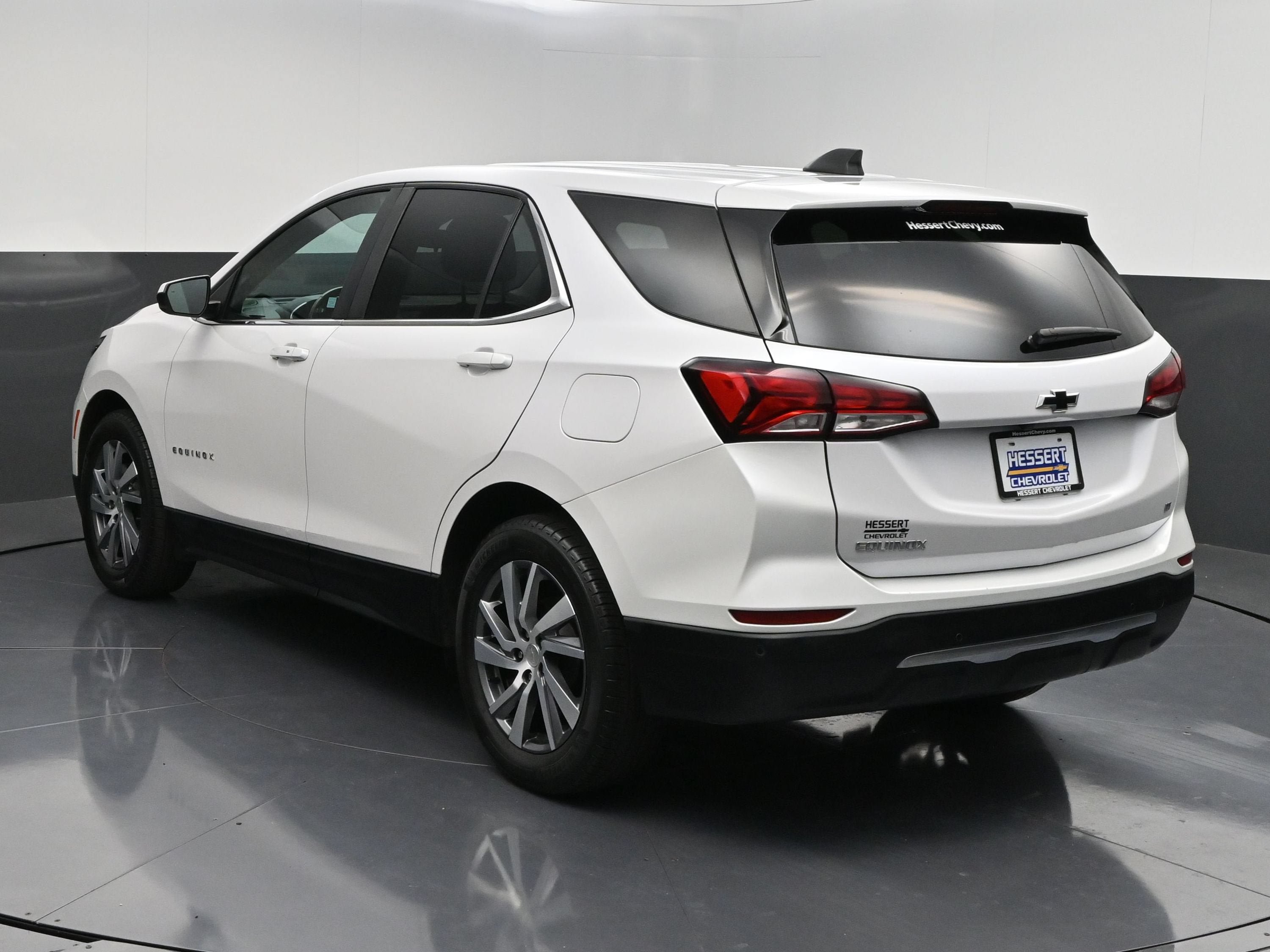 Used 2022 Chevrolet Equinox LT FWD image 5
