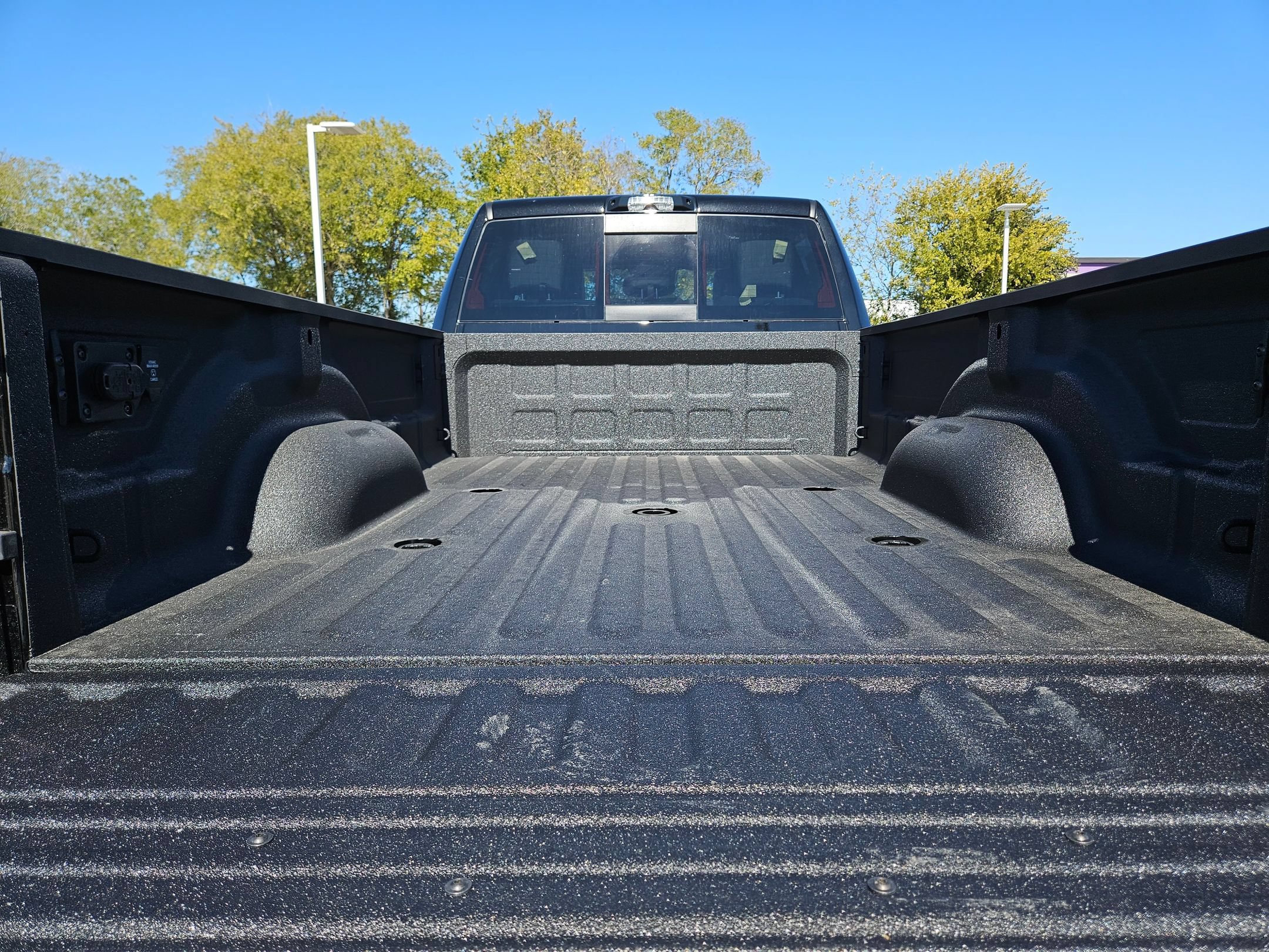 New 2026 RAM 2500 Laramie w/ Night Edition AWD/4WD image 19