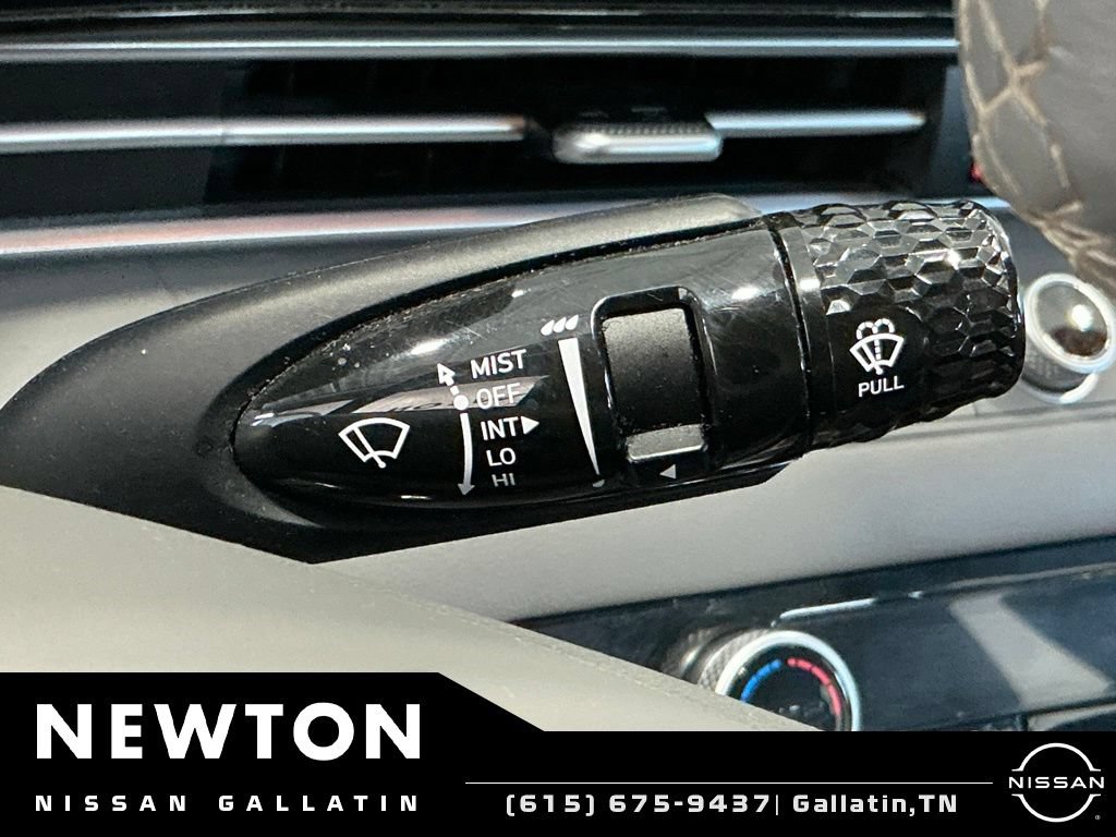 Used 2023 Hyundai Elantra SEL w/ Convenience Package FWD image 31