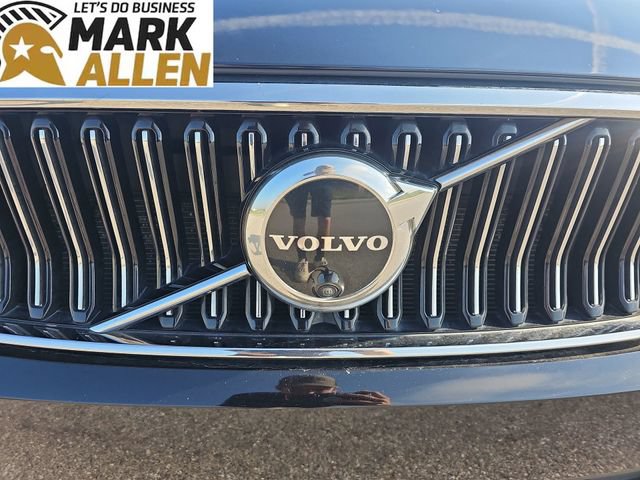 Used 2023 Volvo XC40 B5 Plus AWD/4WD image 30