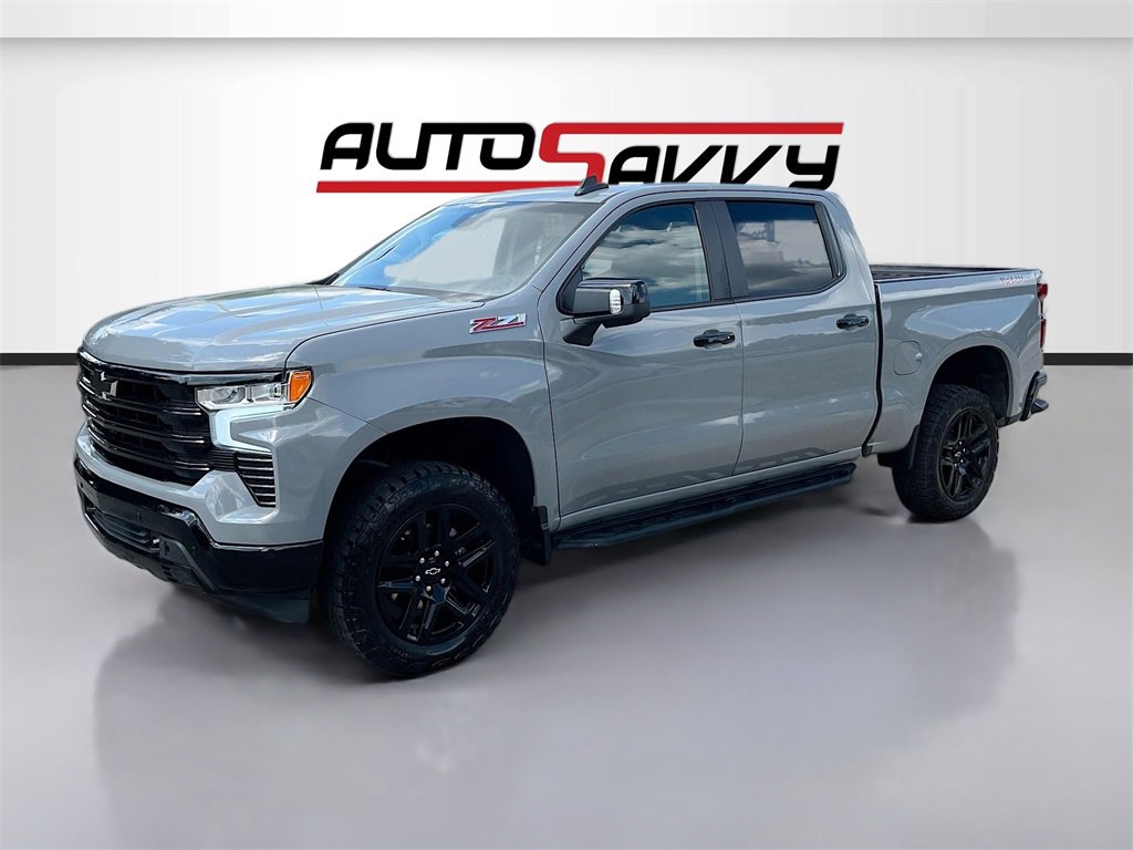 Used 2024 Chevrolet Silverado 1500 LT Trail Boss w/ Convenience Package II image 3