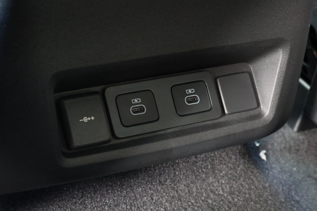 New 2026 Land Rover Discovery S AWD/4WD image 27