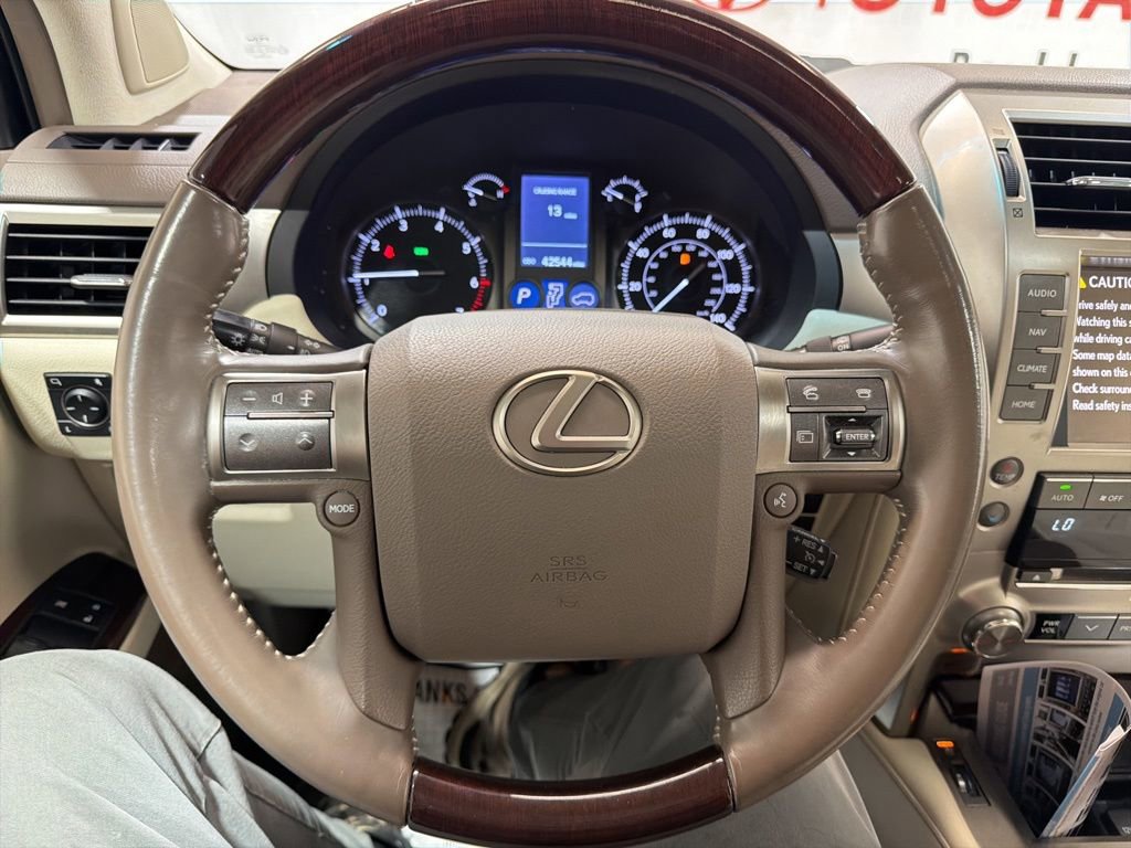 Used 2019 Lexus GX 460 Premium w/ Premium Package AWD/4WD image 30