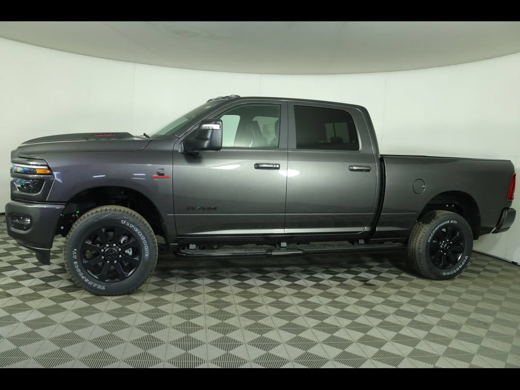 New 2026 RAM 2500 Laramie AWD/4WD image 15