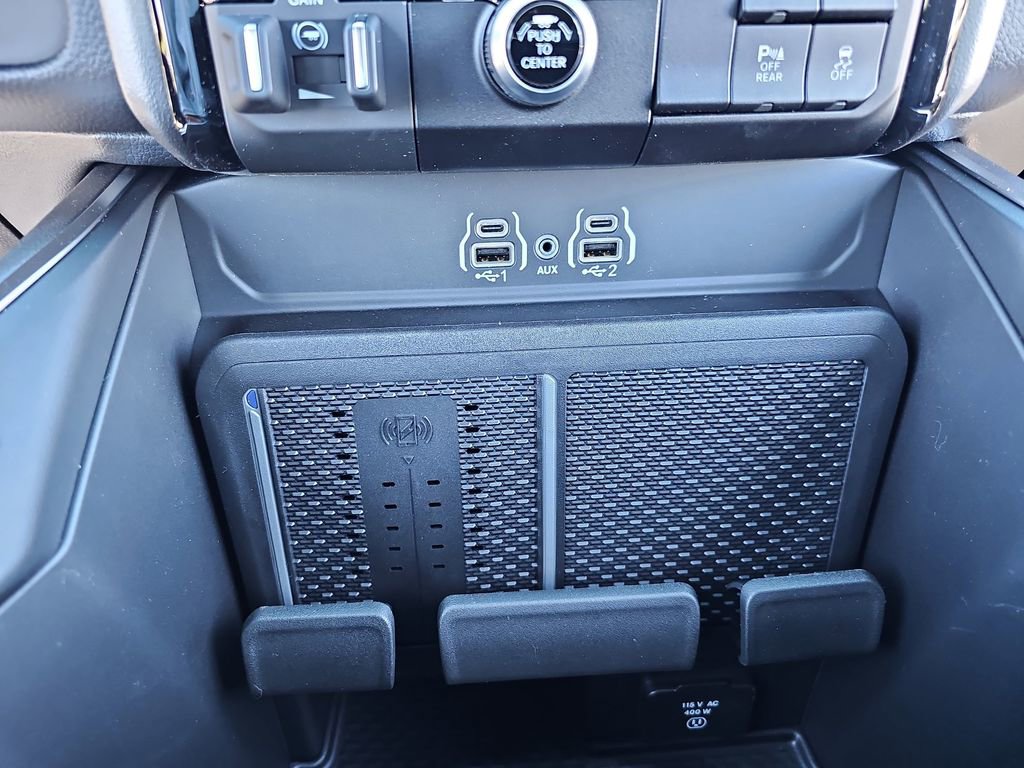 New 2026 RAM 1500 4x4 Crew Cab image 25