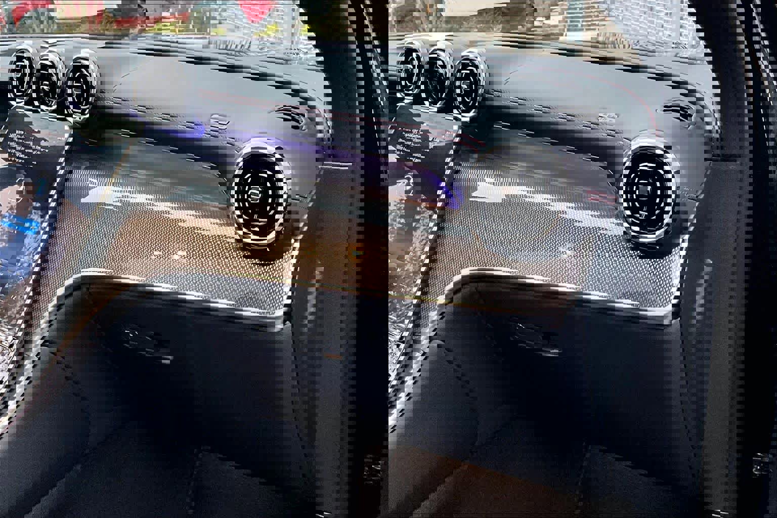 Used 2024 Mercedes-Benz GLC 43 AMG 4MATIC image 18