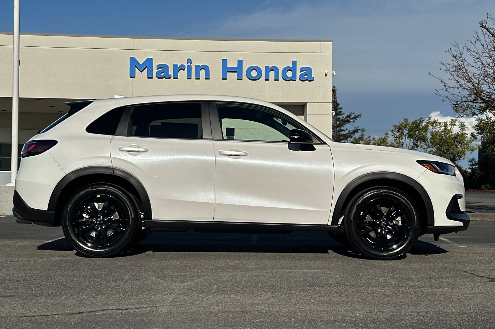 New 2026 Honda HR-V Sport image 3