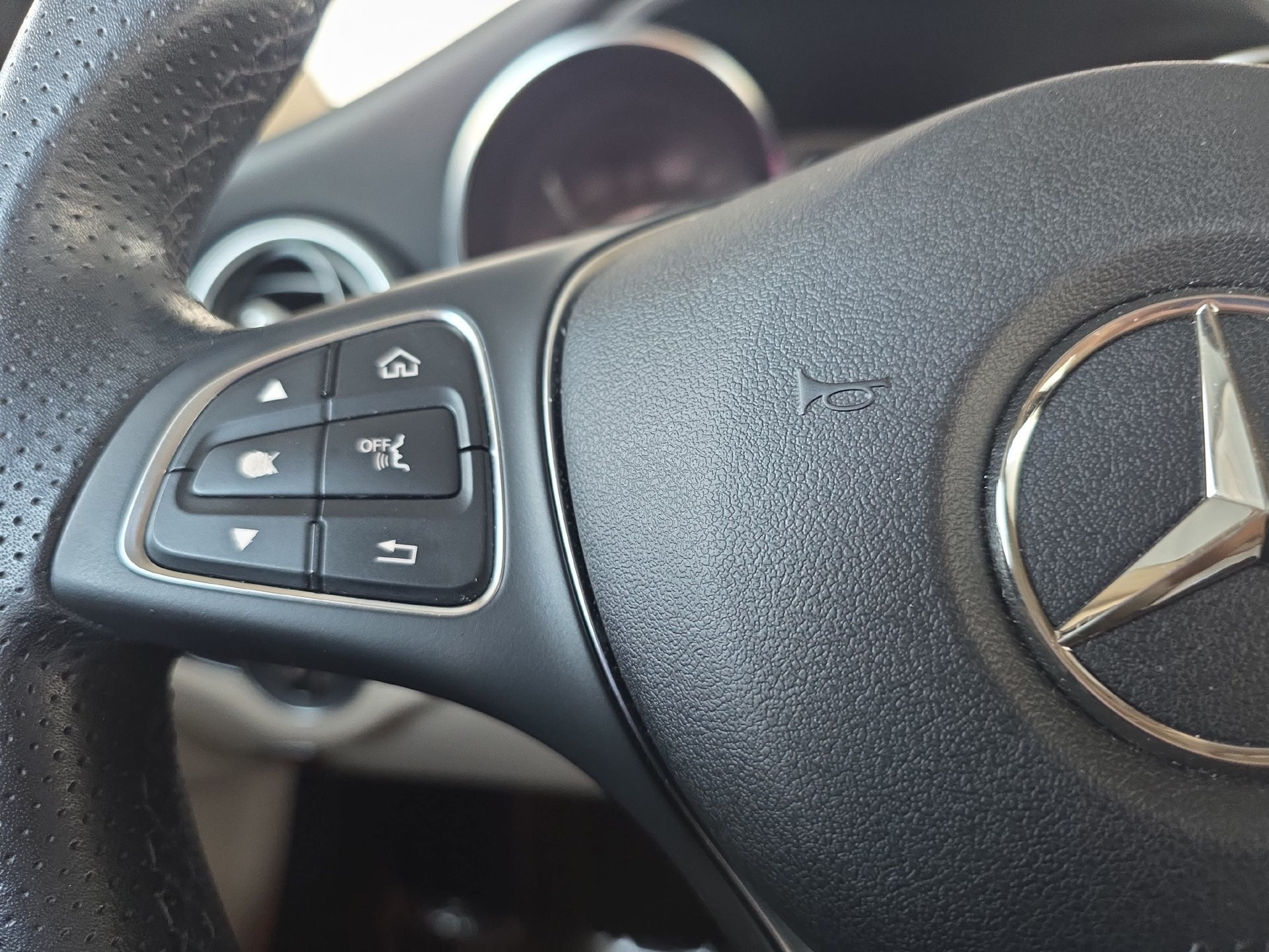 Certified 2017 Mercedes-Benz C 300 4MATIC Sedan image 16