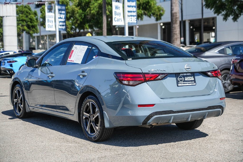 Used 2024 Nissan Sentra SV FWD image 6