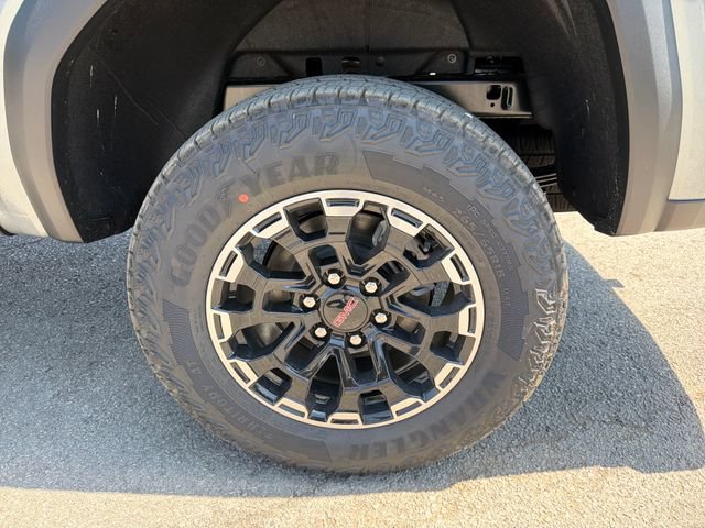 New 2026 GMC Canyon AT4 AWD/4WD image 26
