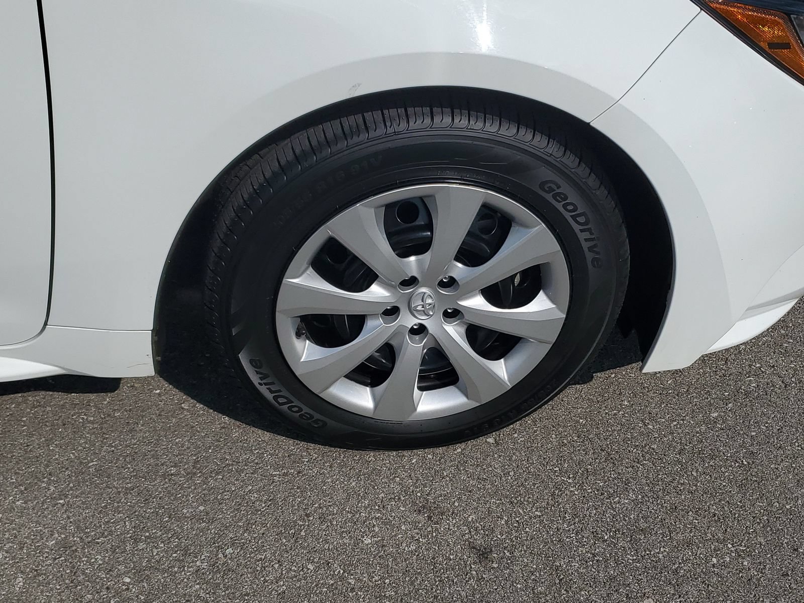 Certified 2024 Toyota Corolla LE FWD image 6