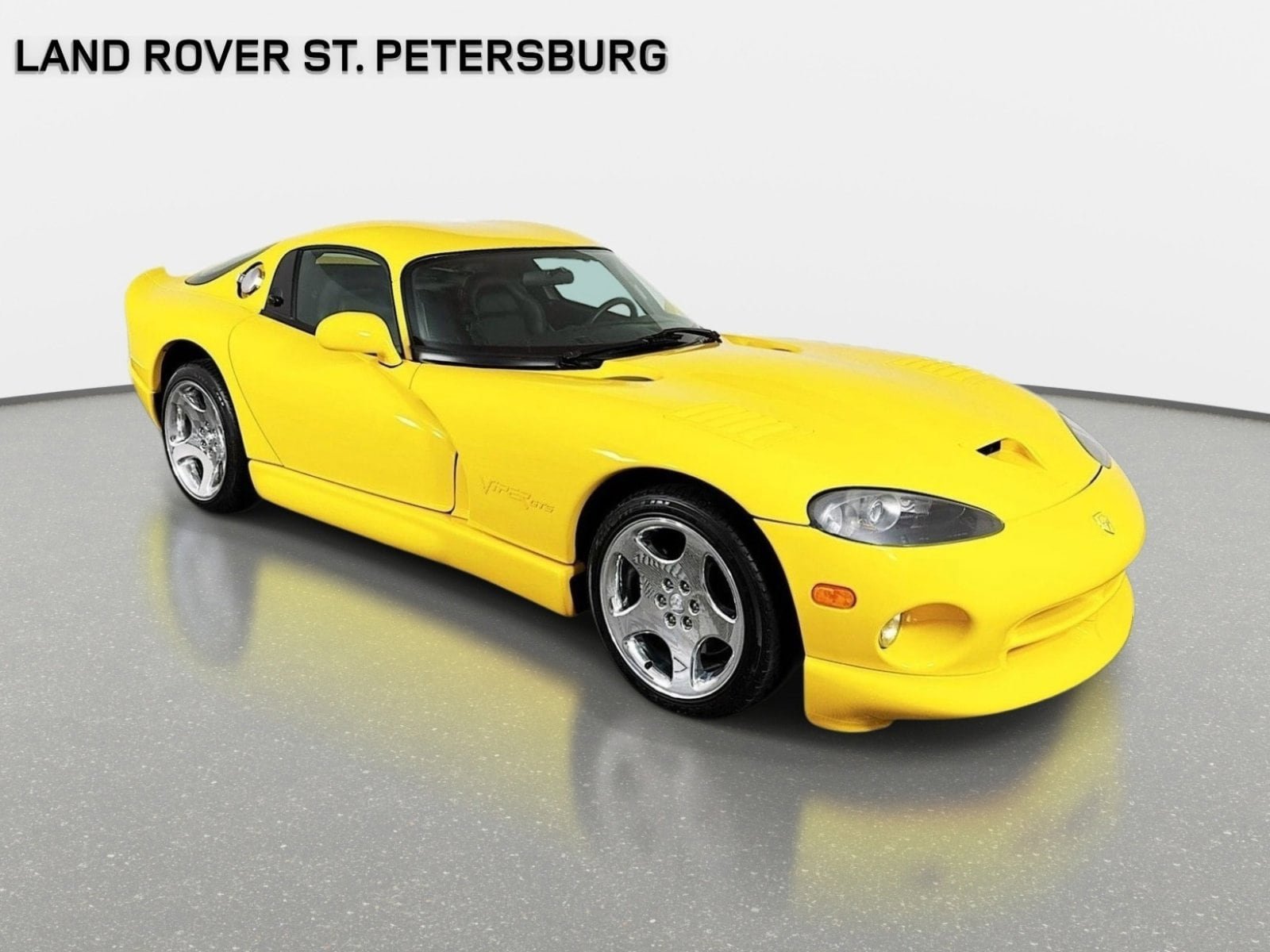 Used 2001 Dodge Viper GTS RWD image 3