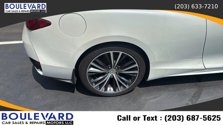 Used 2017 INFINITI Q60 3.0t w/ Premium Plus Package 3.0T AWD/4WD image 12