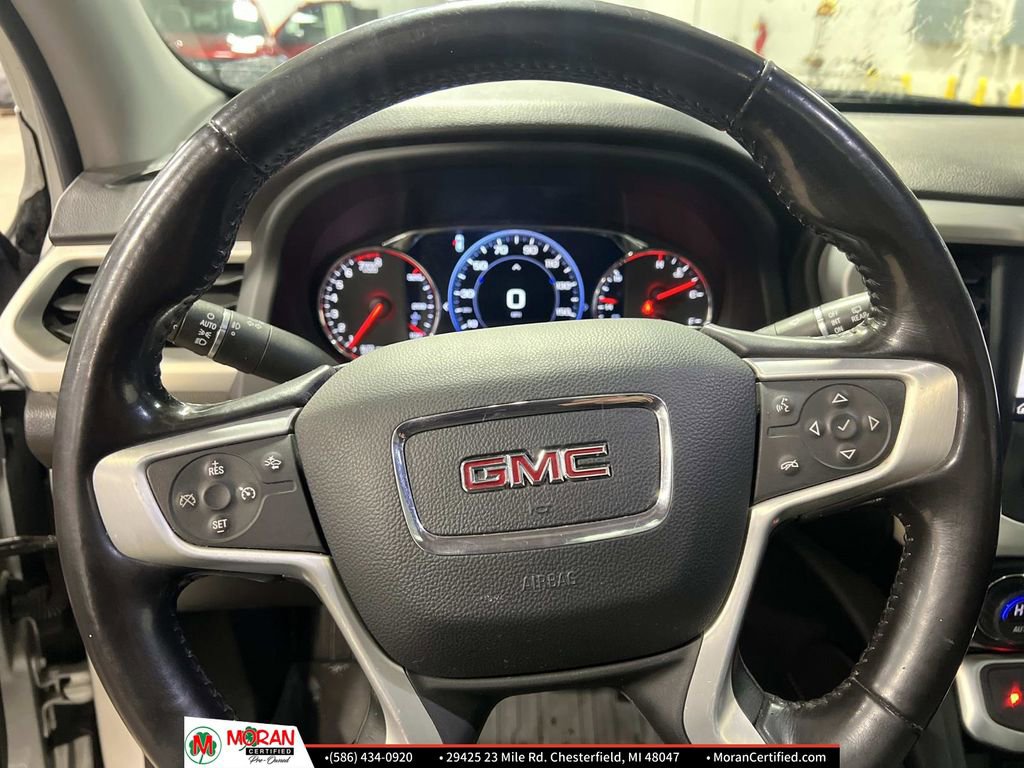 Used 2020 GMC Acadia SLT w/ Driver Alert Package II image 22